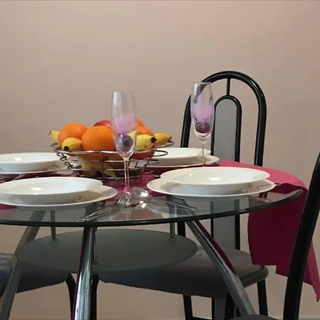 شقة Center- 5 Minutes To All Pleasures سبليت